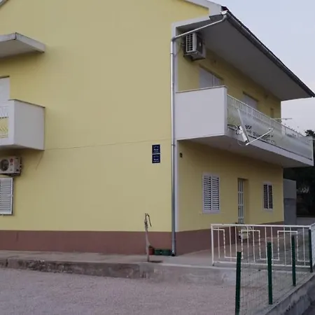 Apartman, 2+1 Brodarica (Sibenik-Knin)
