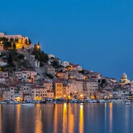 Apartman, 2+1 Brodarica (Sibenik-Knin)