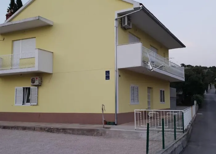 Apartman, 2+1 ברודאריצה